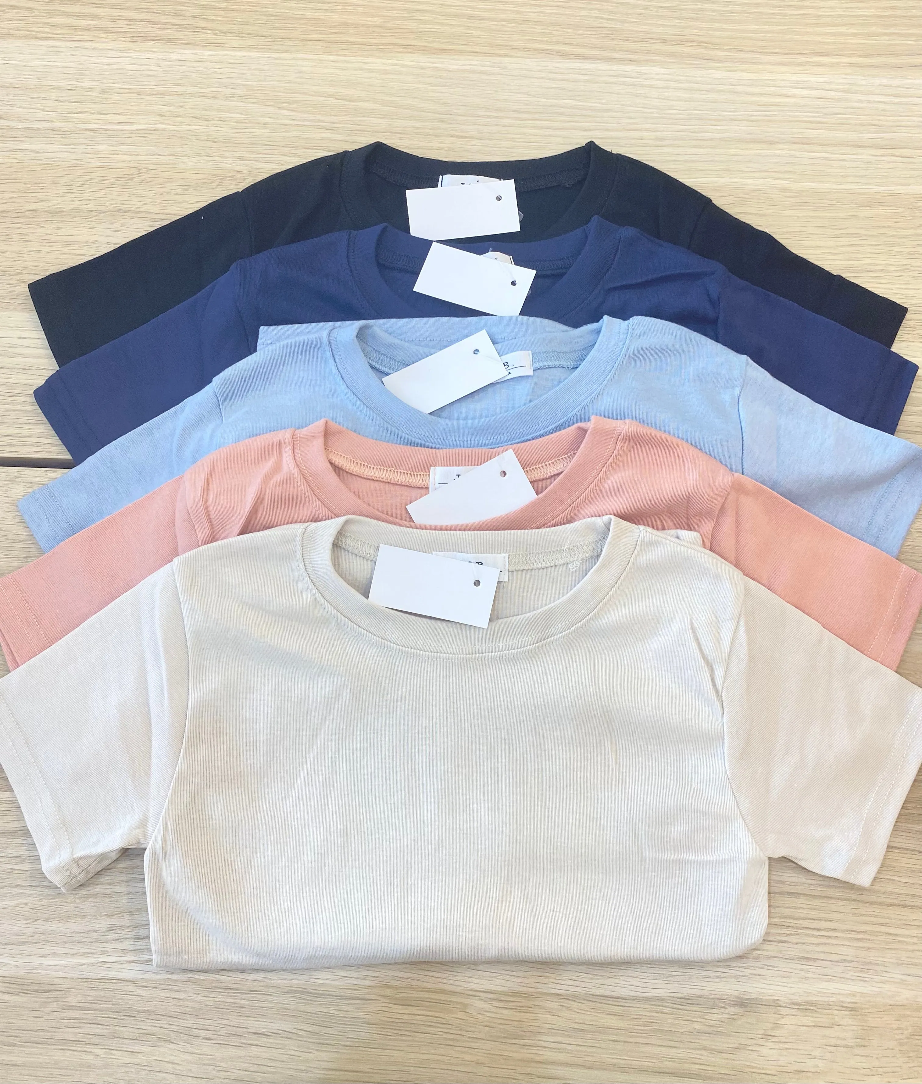 Daily simple tops