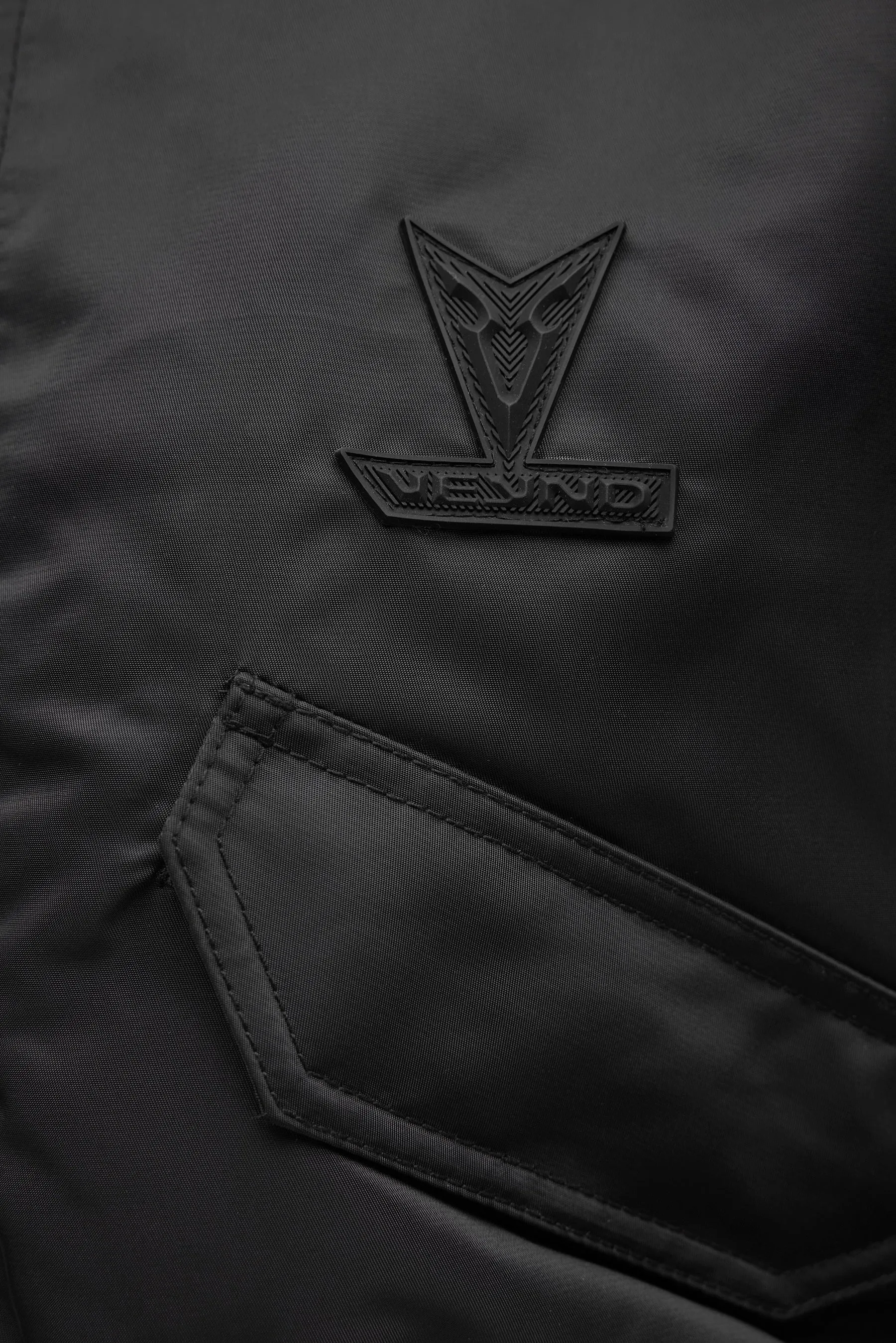 V_FLYTE BOXY BOMBER JACKET - Black